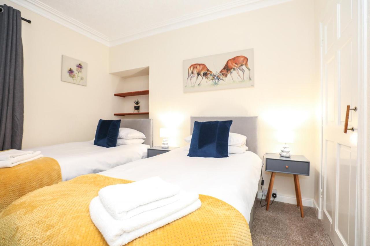 Modern Guest House - Central Inverness - Complimentary Snacks - Free Parking Exterior photo