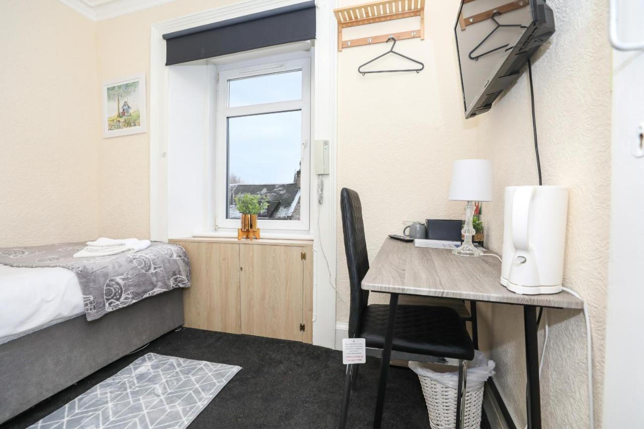 Modern Guest House - Central Inverness - Complimentary Snacks - Free Parking Exterior photo