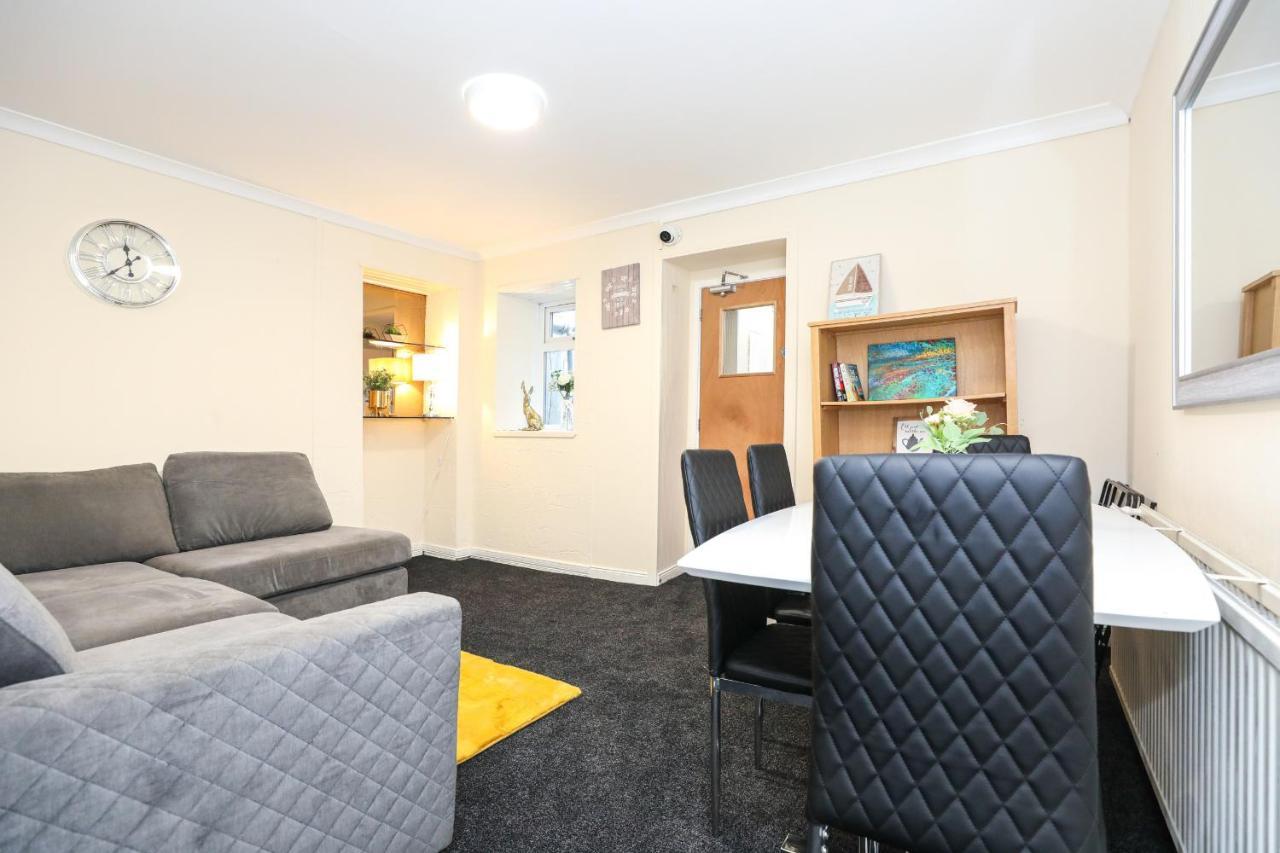 Modern Guest House - Central Inverness - Complimentary Snacks - Free Parking Exterior photo