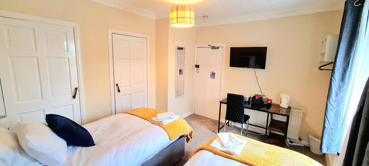 Modern Guest House - Central Inverness - Complimentary Snacks - Free Parking Exterior photo