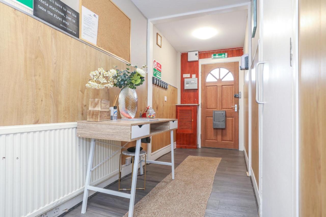 Modern Guest House - Central Inverness - Complimentary Snacks - Free Parking Exterior photo