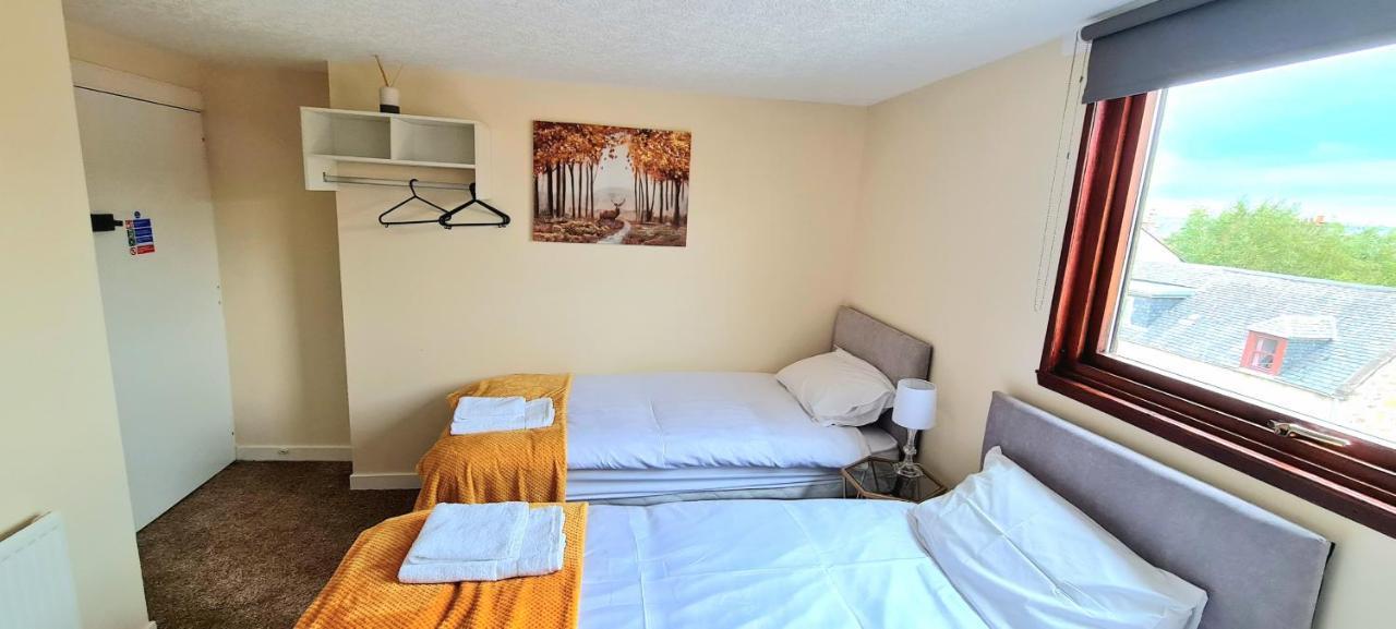 Modern Guest House - Central Inverness - Complimentary Snacks - Free Parking Exterior photo